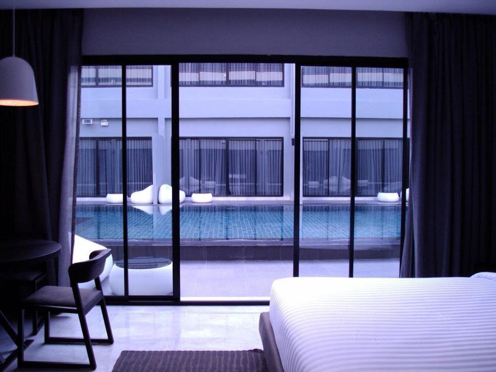 S Ratchada Leisure Hotel - Sha Plus Bangkok Exterior photo A room at the hotel